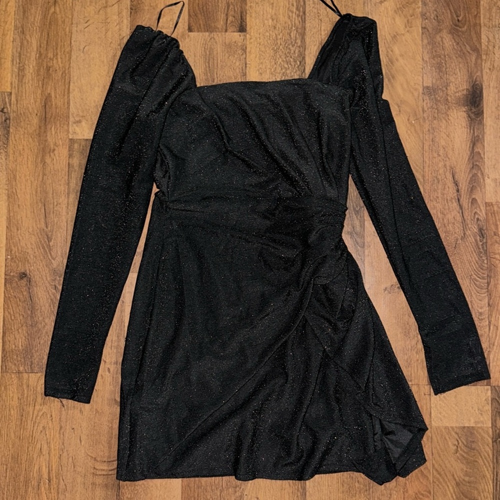 Black long sleeve dress